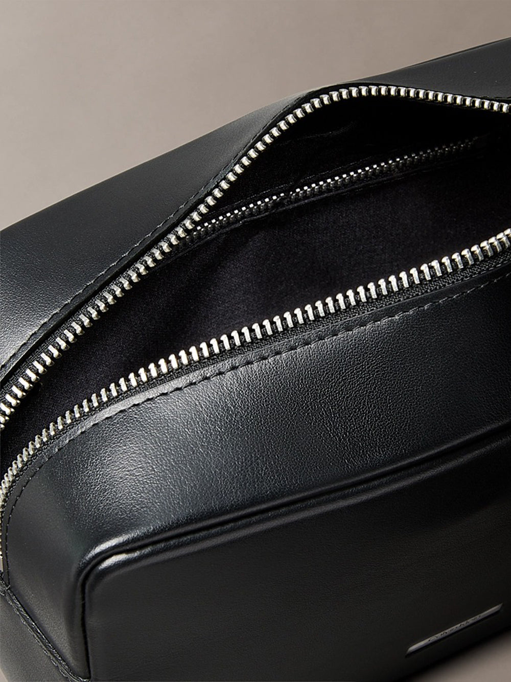 Beauty case Unisex Plaque Dopp Nero