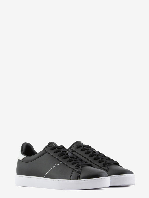Sneaker Uomo XUX001 Nero / bianco ottico